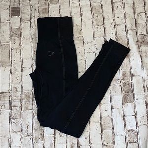Gymshark pants 🔴